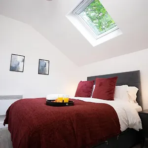 https://the-urban-den-city-apartment.cambridgehotelsuk.com