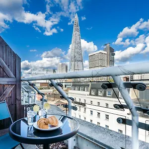 https://london-bridge-penthouse-luxury.cambridgehotelsuk.com